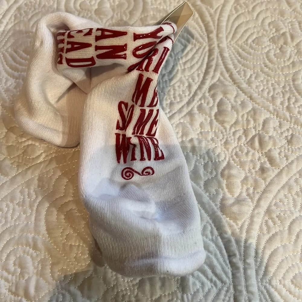 Haute Soirée ankle socks, IF YOU CAN READ‎ THIS BRING ME SOME WINE